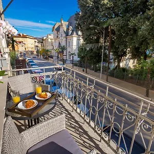 https://apartments-vila-sokol.primorje-gorskikotar.com